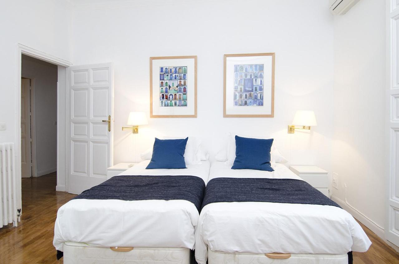 Apartamento Paseo Del Prado II En Madrid Exterior foto