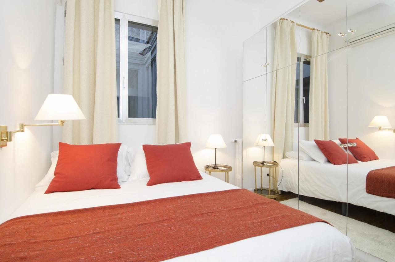 Apartamento Paseo Del Prado II En Madrid Exterior foto