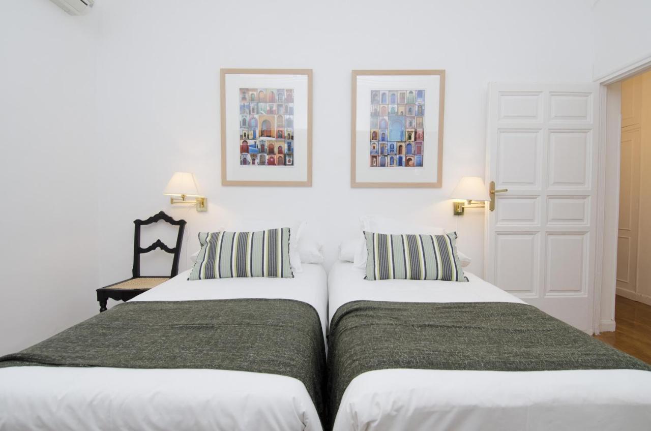 Apartamento Paseo Del Prado II En Madrid Exterior foto