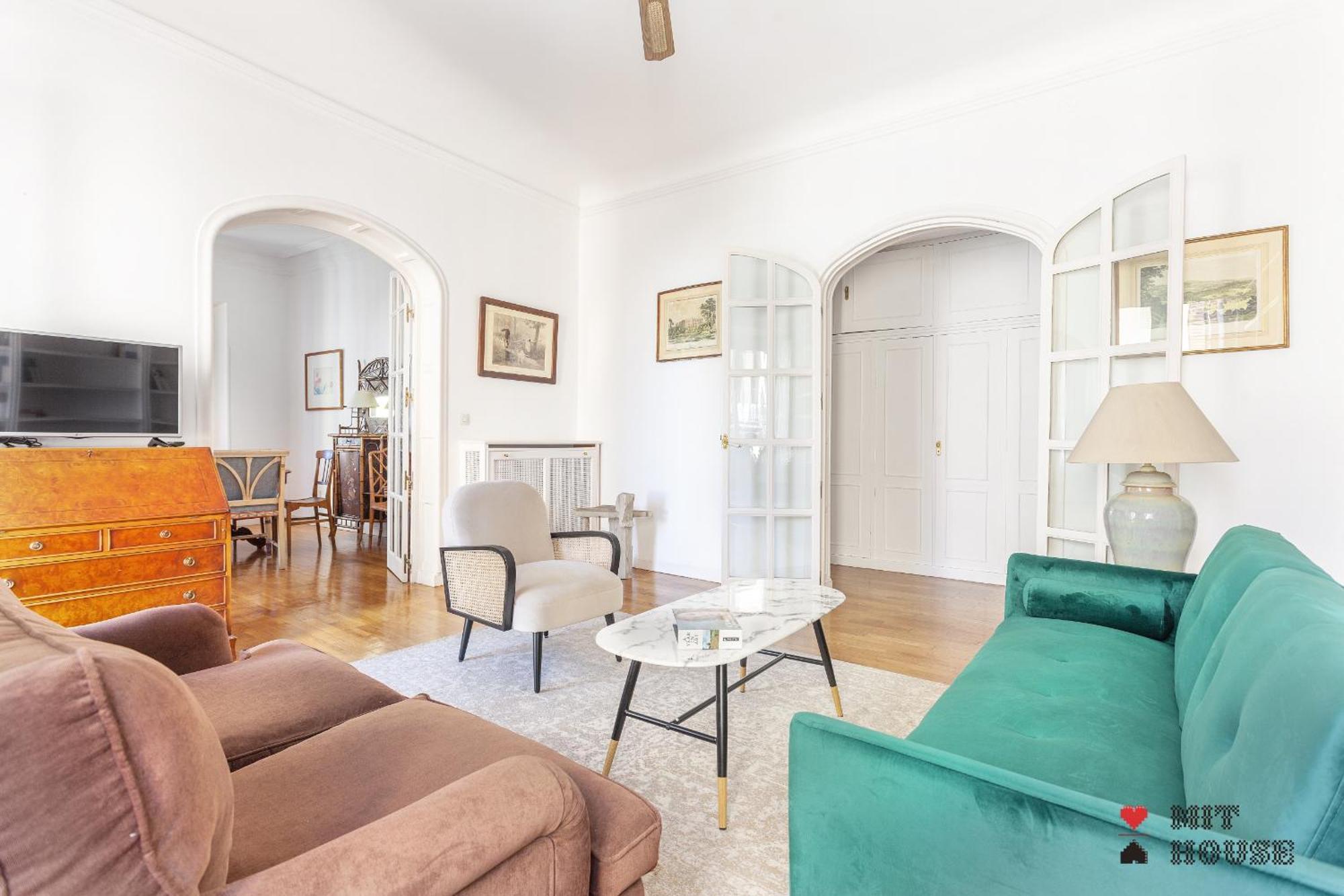 Apartamento Paseo Del Prado II En Madrid Exterior foto