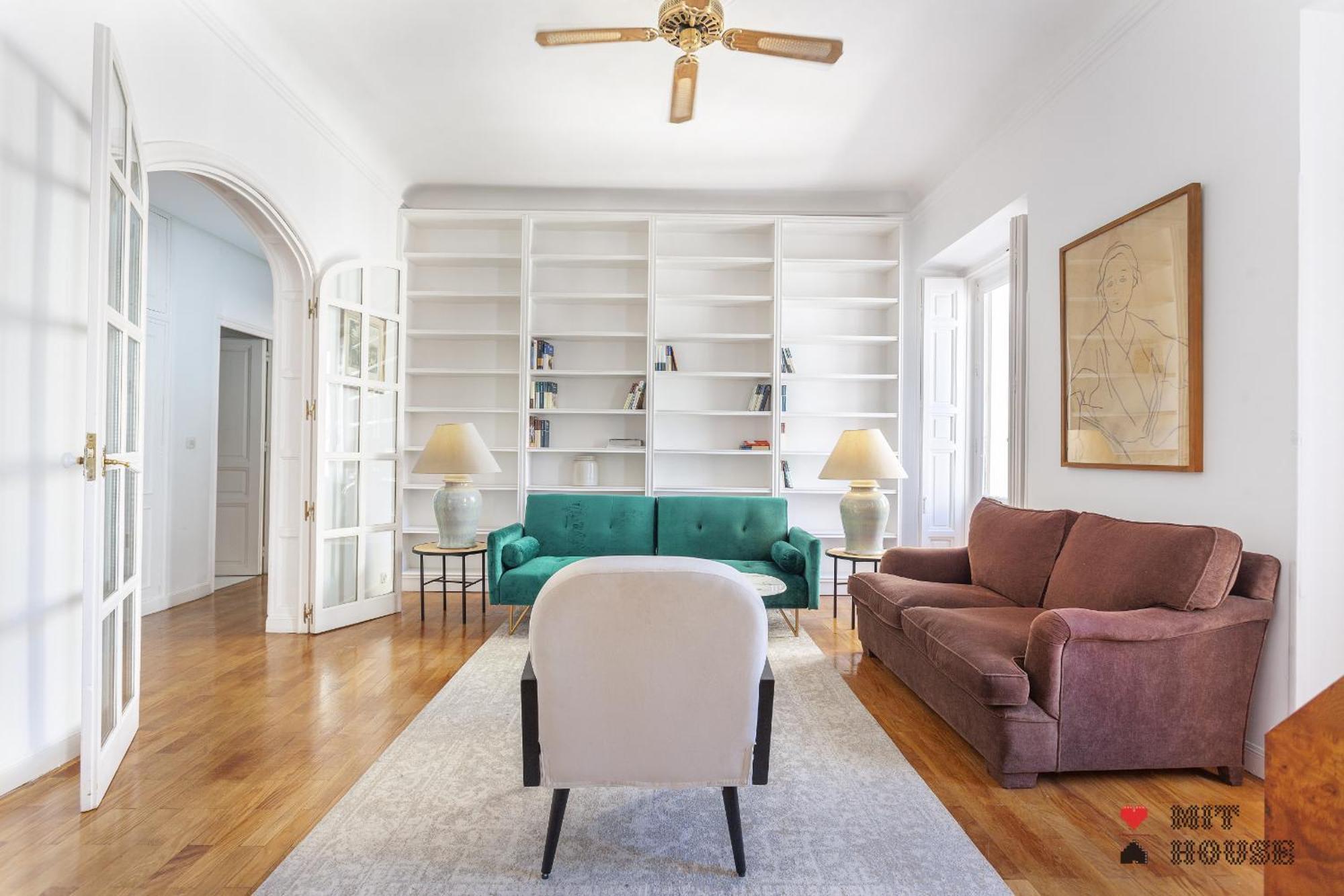 Apartamento Paseo Del Prado II En Madrid Exterior foto