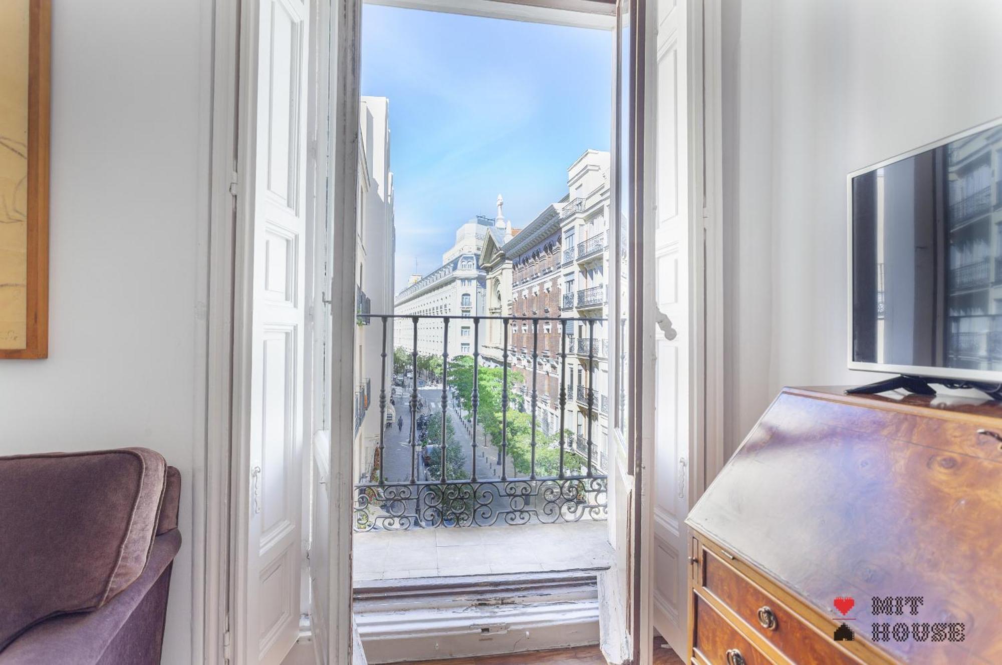 Apartamento Paseo Del Prado II En Madrid Exterior foto